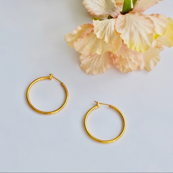 Jewelry - 18K Gold Plated Medium Hoop Earrings